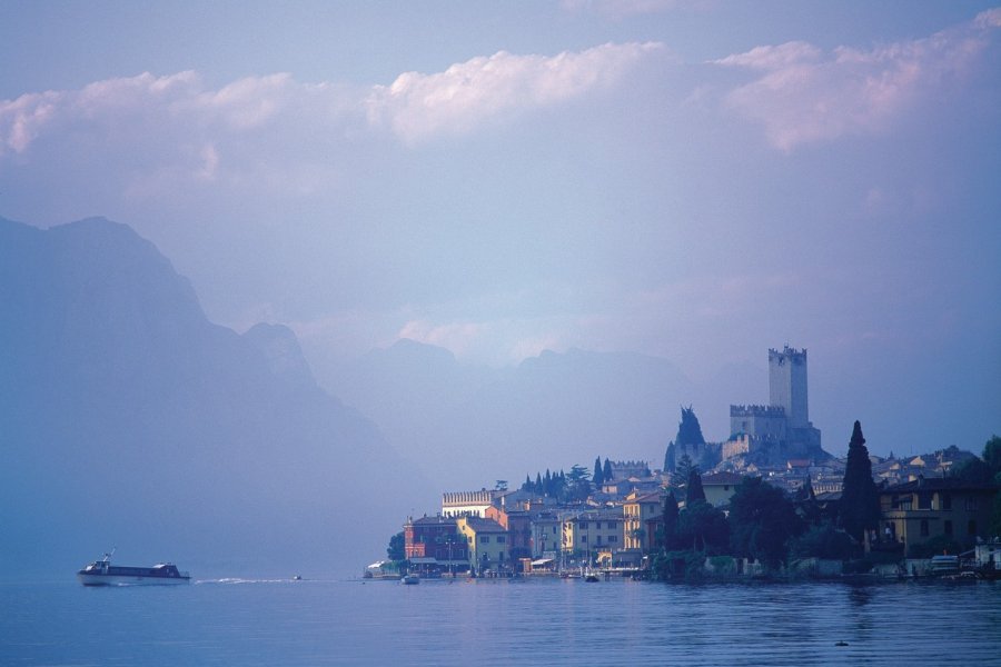 Malcesine, à côté du lac de Garde. Apollon - Iconotec