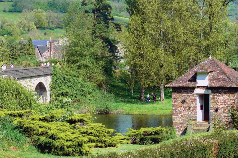 Viaduc de Clécy. www.calvados-tourisme.com