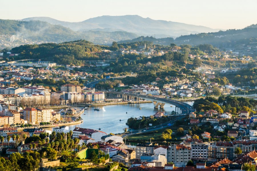 Survol de Pontevedra. Juan Carlos Alonso Lopez - Shutterstock.com