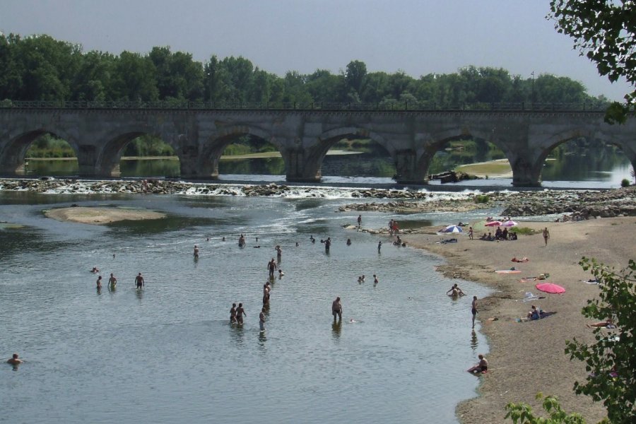 Pont-canal du Guétin de Gimouille à Cuffy. Laëtitia STEIMETZ