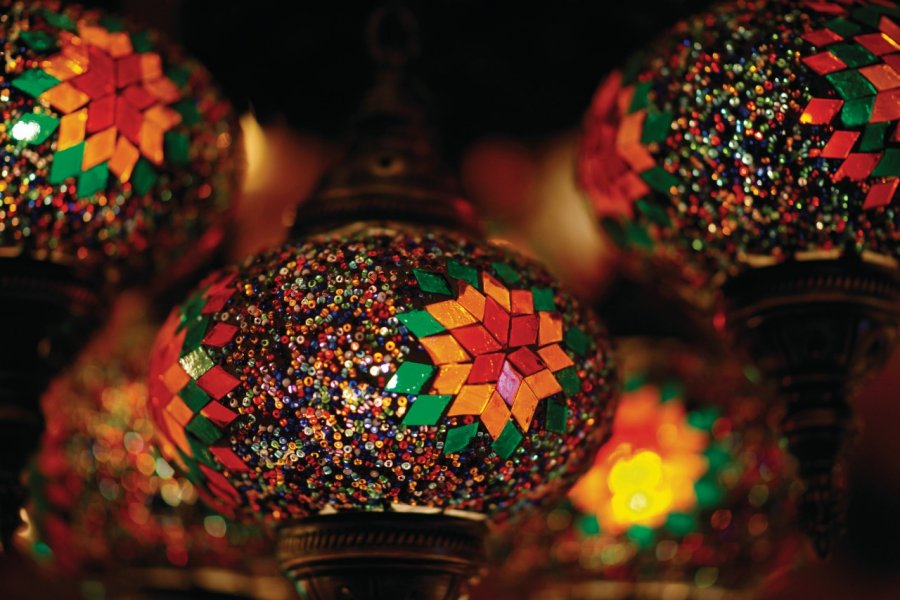 Boutique de luminaires dans les galeries du Grand Bazar. (© Sébastien Cailleux))