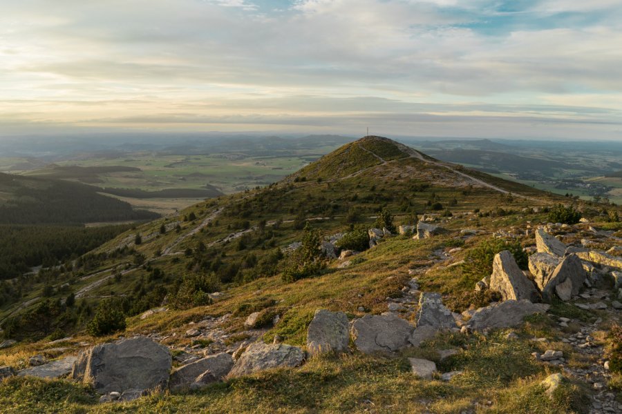 Le Mont Mézenc. HUANG Zheng - Shutterstock.com