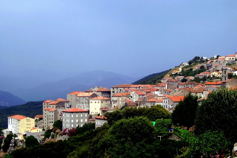 Le village de Sartene Dina Bourdeau