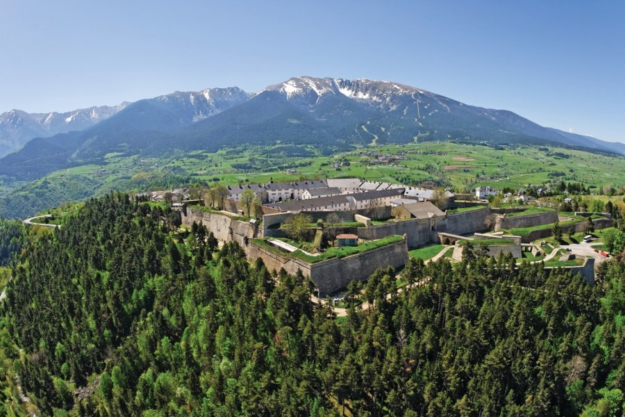 Mont-Louis. Destination Pyrénées Catalanes