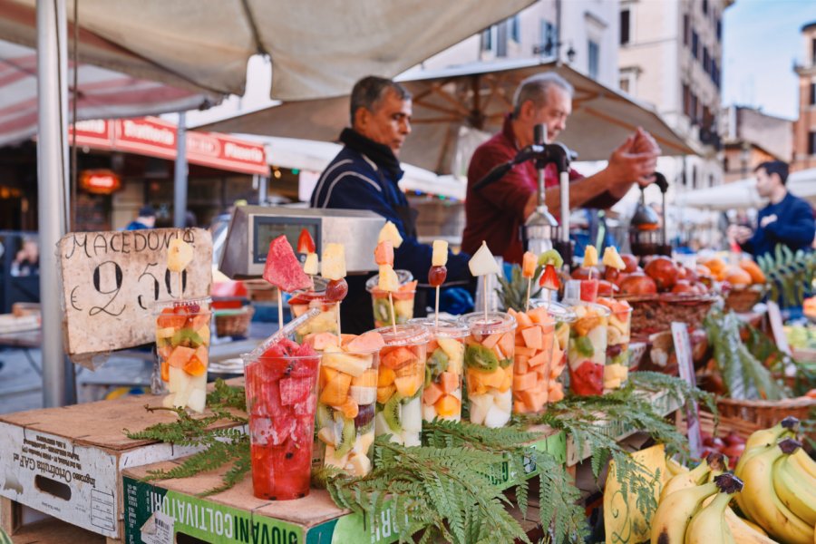 Marché de la Piazza Campo dei Fiori. Di Gregorio Giulio - Shutterstock.com