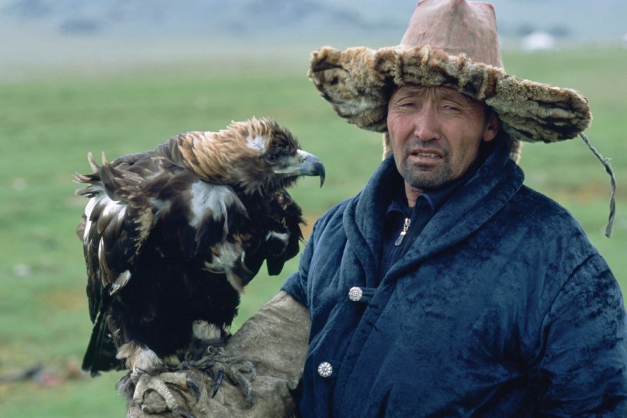 Vallée de la Khovd Gol, éleveur d'aigle Kazakh. Eric Martin - Iconotec