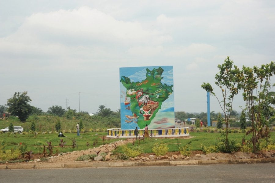 A Bujumbura, sur la RN 1 en partant vers Bugarama. Indra STRUYVEN