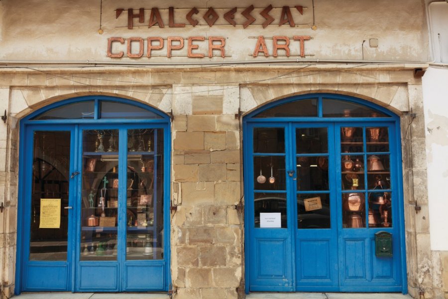 Atelier d'artisan du quartier turc de Larnaka. Julien HARDY - Author's Image