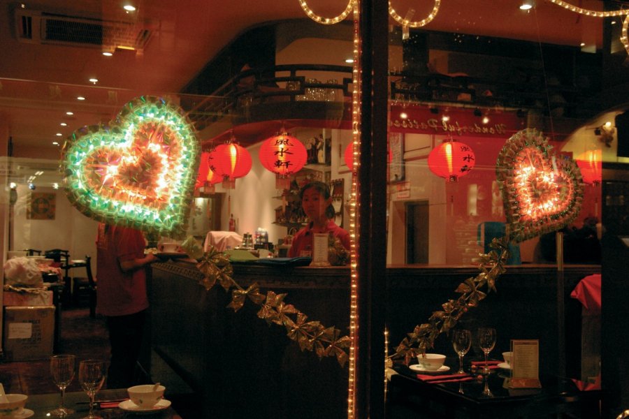 Restaurant dans Chinatown. Stéphan SZEREMETA