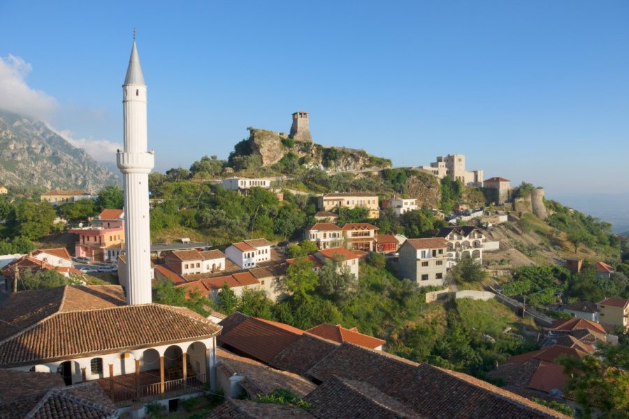 Vue sur le minaret de Kruja. ollirg - Shutterstock.com