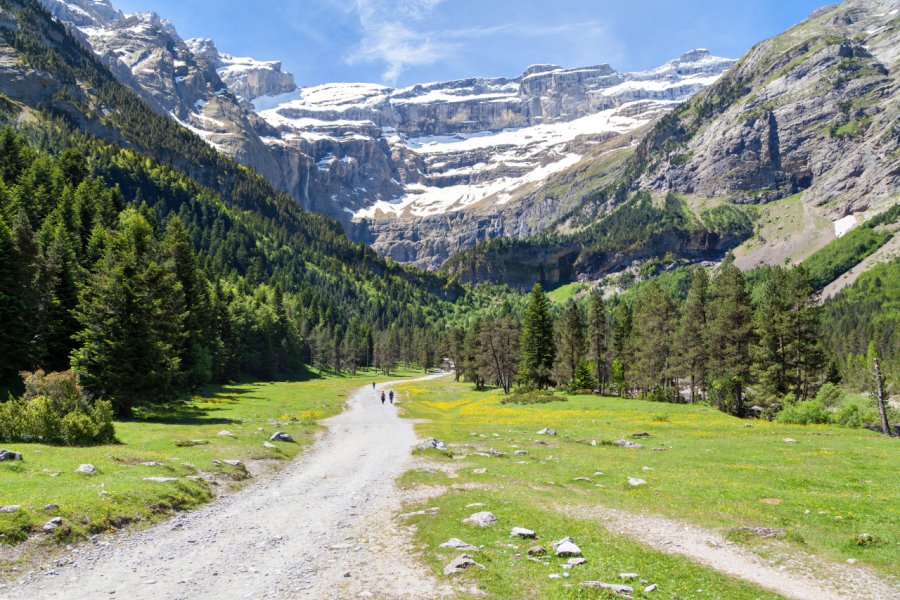 Cirque de Gavarnie. bbsferrari  - stock.adobe.com