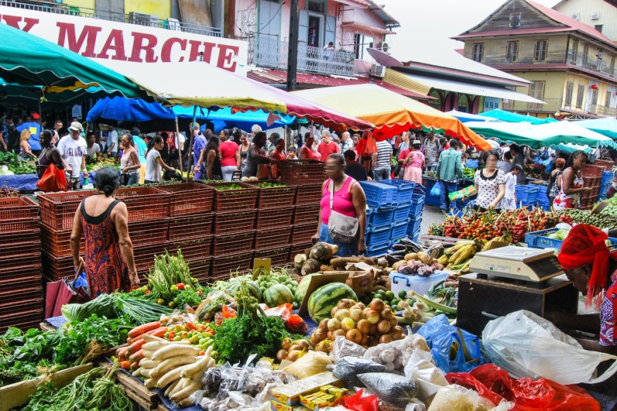 Marché de Cayenne. Margus Vilbas - Shutterstock.com