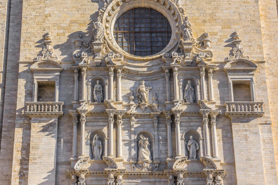 Façade de la cathédrale de Gérone. Kiev.Victor - Shutterstock.com