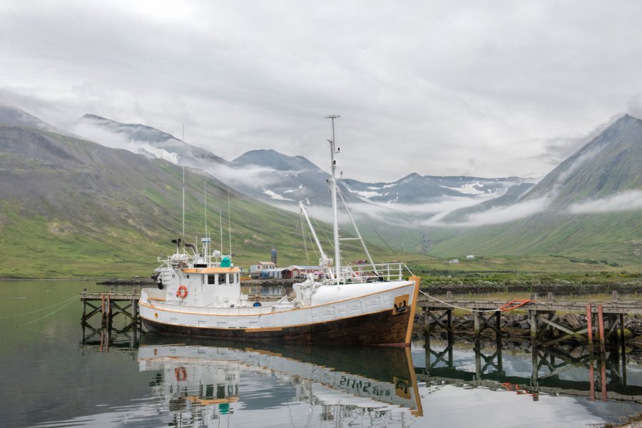 Bateau à Siglufjörður. njaj - Shutterstock.com