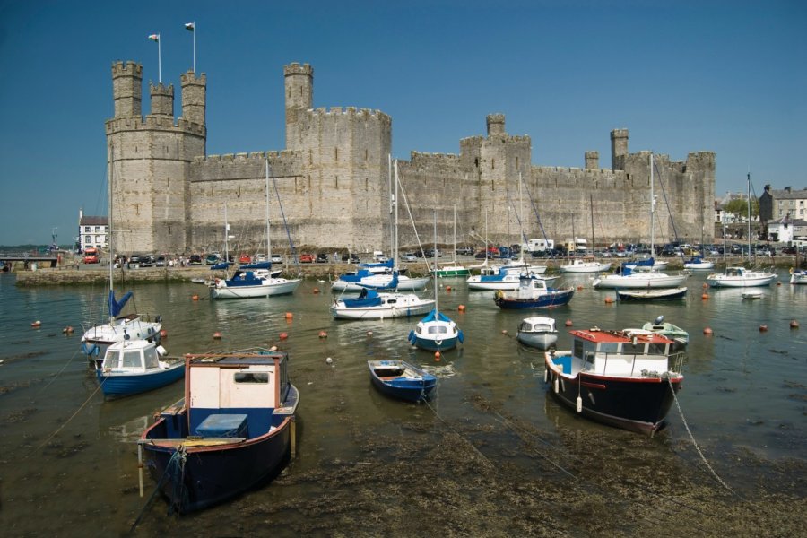 Caernarfon Castle Deejpilot - iStockphoto.com