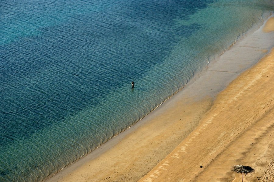 Plage les Sables Blancs, proche de Tadjourah. Eyerusalem ABERA