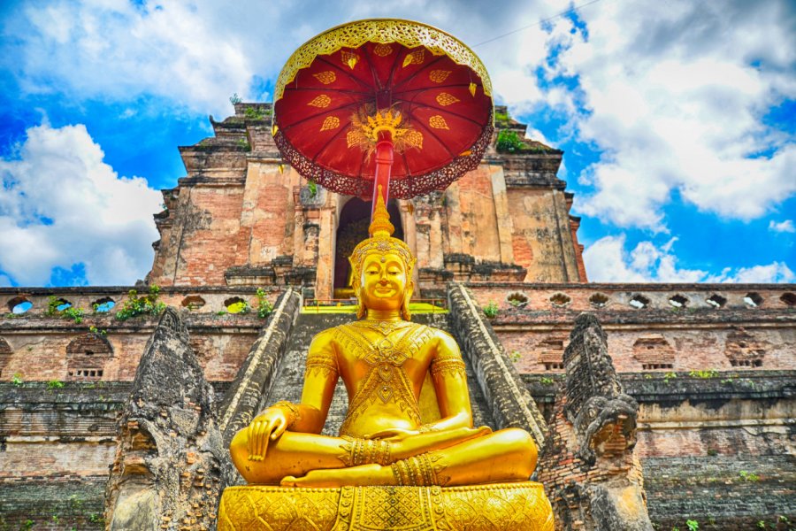 Wat Chedi Luang. Tyodwong - Shutterstock.com