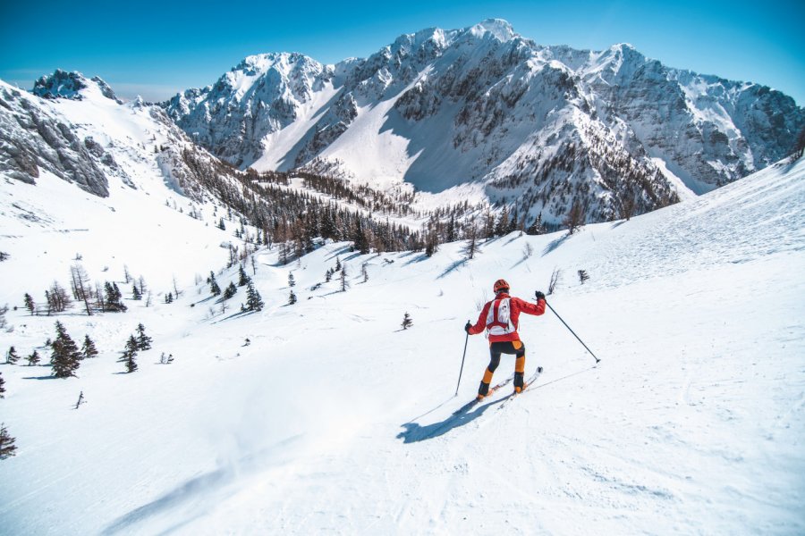 Ski dans les Dolomites. Ziga Plahutar - iStockphoto.com