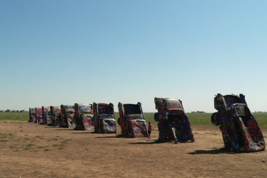 La Cadillac Ranch, près d'Amarillo au Texas est une curiosité à ne manquer sous aucun prétexte. Claire DELBOS