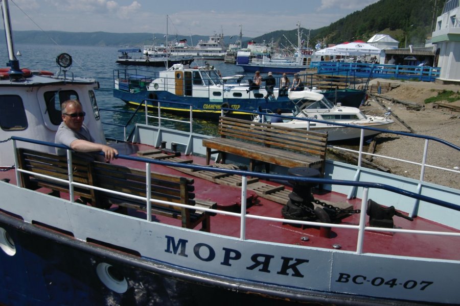 Bateaux de plaisance sur le lac Baïkal Stéphan SZEREMETA