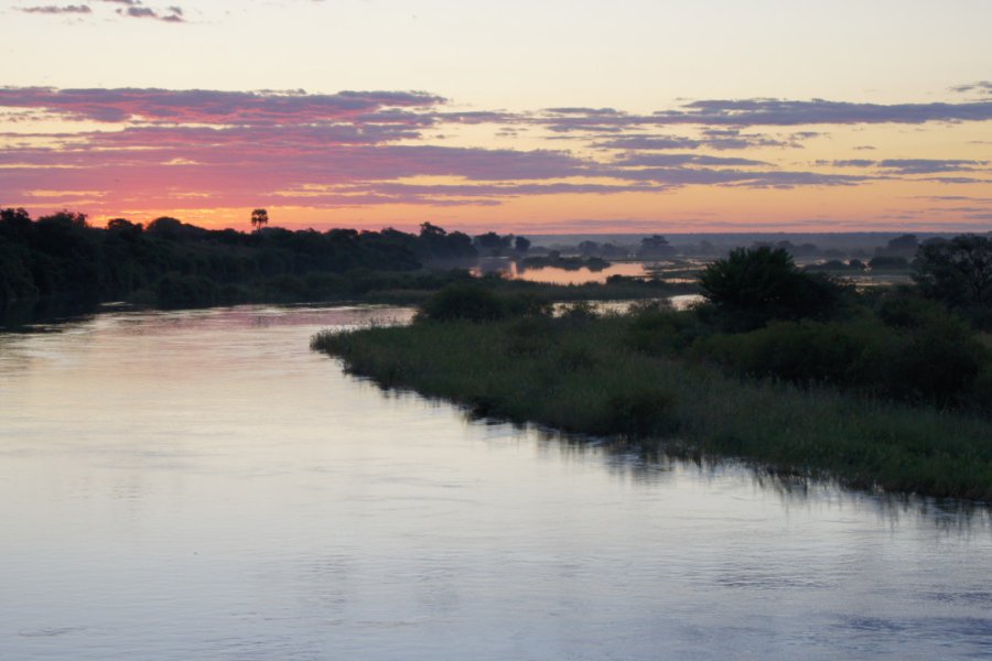 Coucher de soleil vu du Kayova River Lodge. Dominique VERDUGO