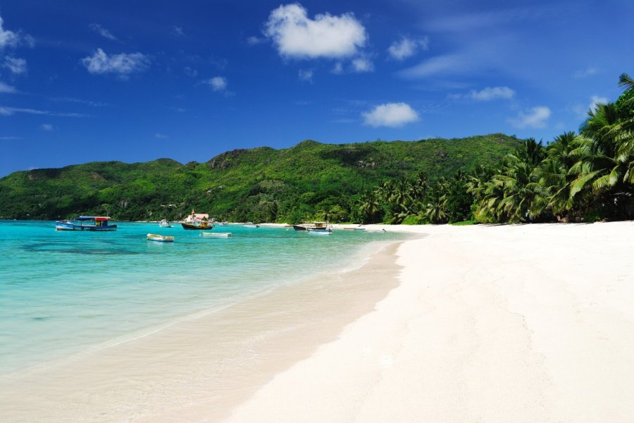 Anse Royale. Raymond Sahuquet - Office du tourisme des Seychelles