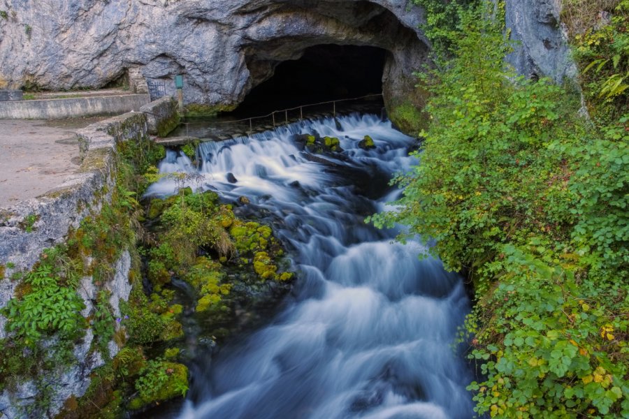 La fontaine de Fontestorbes LianeM - stock.adobe.com