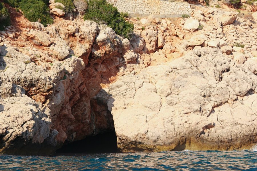 Grotte bleu de la plage de Kaputaş. David GUERSAN - Author's Image