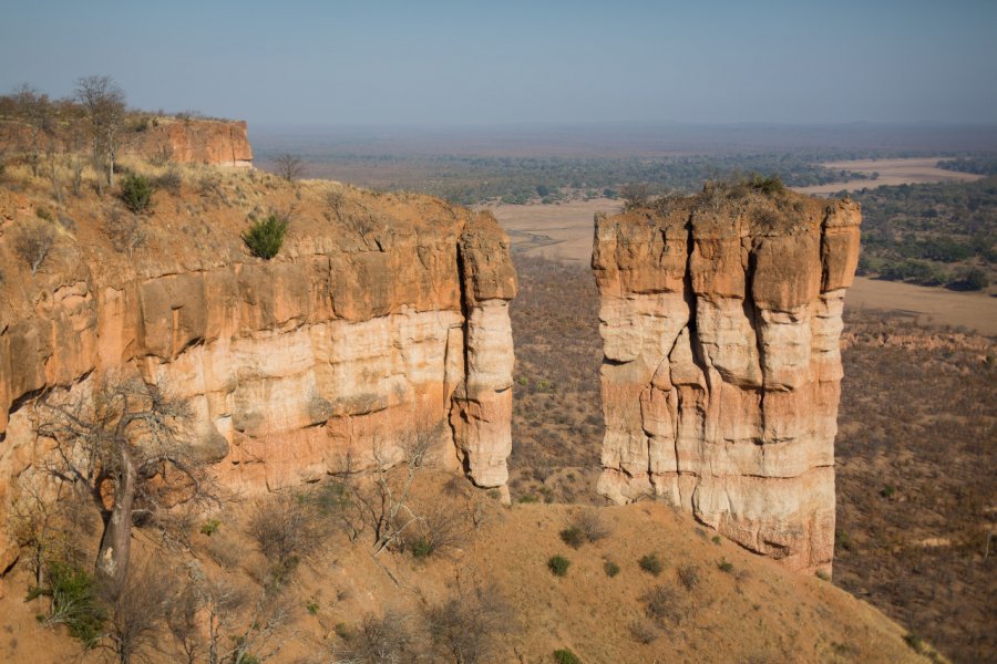 Formations rocheuses du Gonarezhou National Park. Villiers Steyn - Shutterstock.com