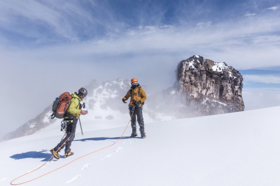 Glacier Shimmer, Nevado del Tolima (5215 m). Paramo Trek