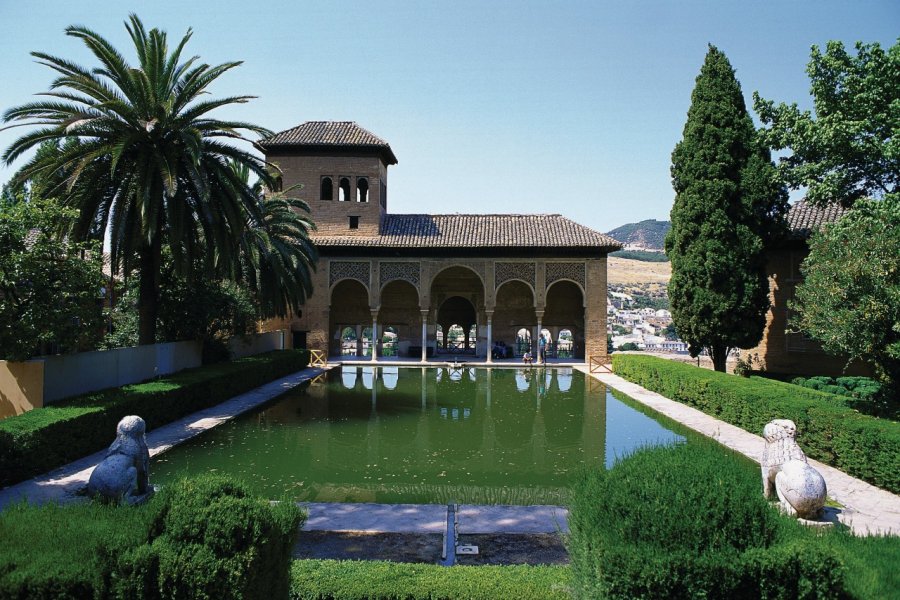 Portique de la Tour des Dames au sein des Jardins du Partal, dans l'Alhambra de Grenade. Author's Image