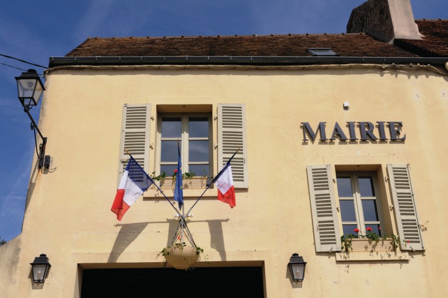 La mairie de Châteaufort PackShot - Fotolia