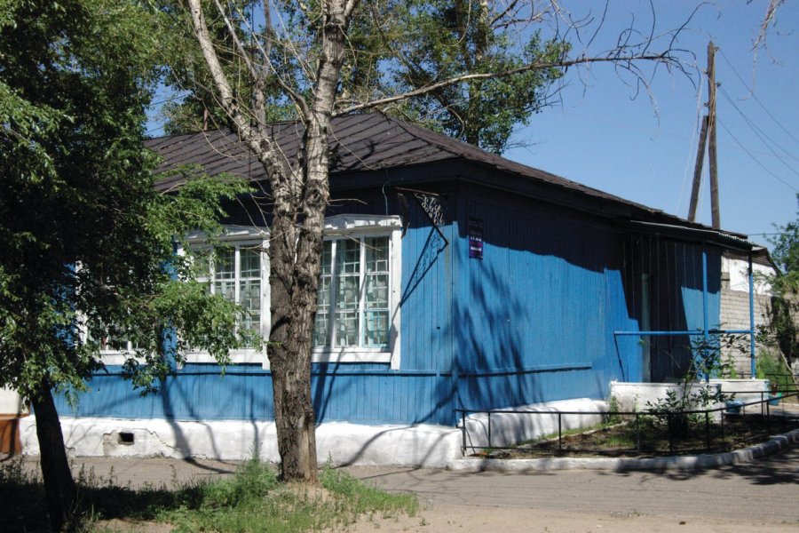 Maison en bois dans le centre-ville Stéphan SZEREMETA
