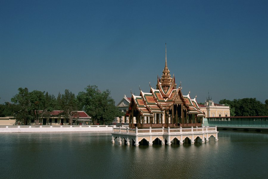 Palais d'été de Bang Pa In. Author's Image