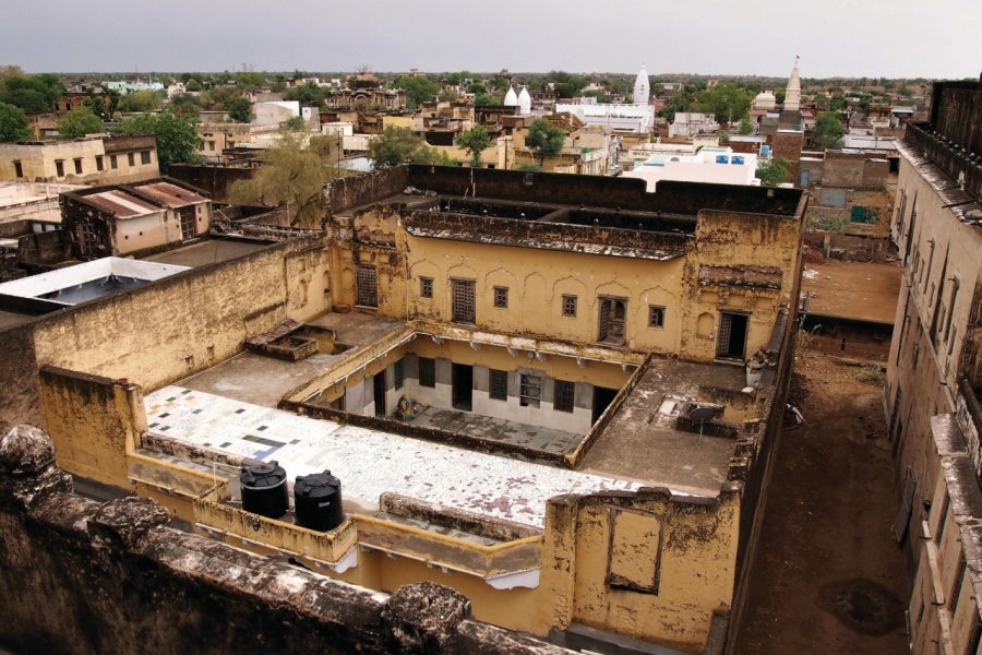 Une des plus vieilles havelis sans peintures murales près de la Sigtia haveli. Maxime DRAY