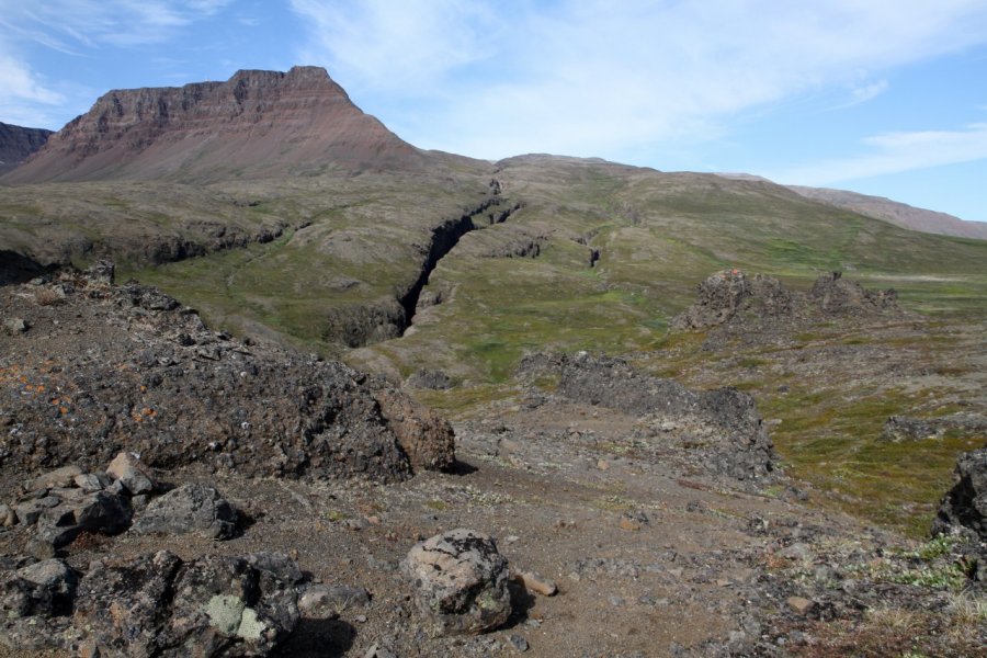 Le relief spécfique de l'île est propice aux randonnées. Stéphan SZEREMETA