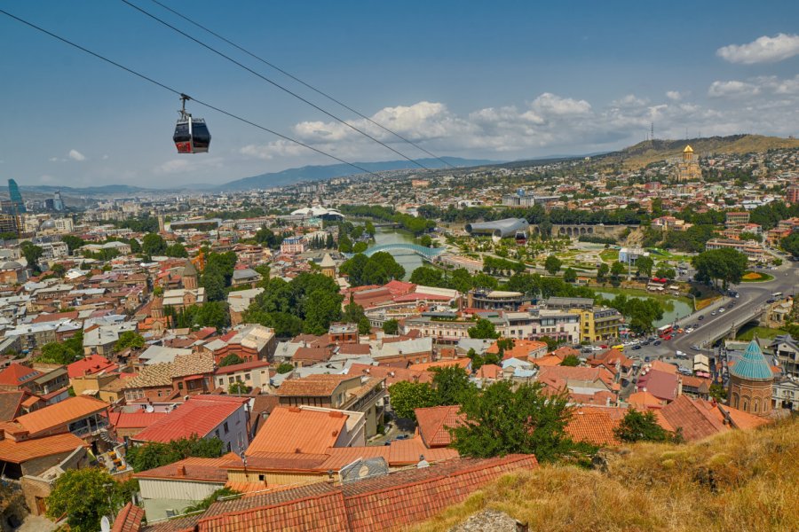 Vue sur Tsilissi. VitalyTitov  - Adobe Stock