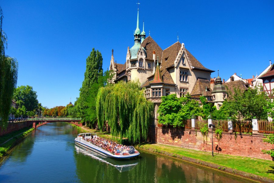 Bateau-mouche à Strasbourg. Mellow10