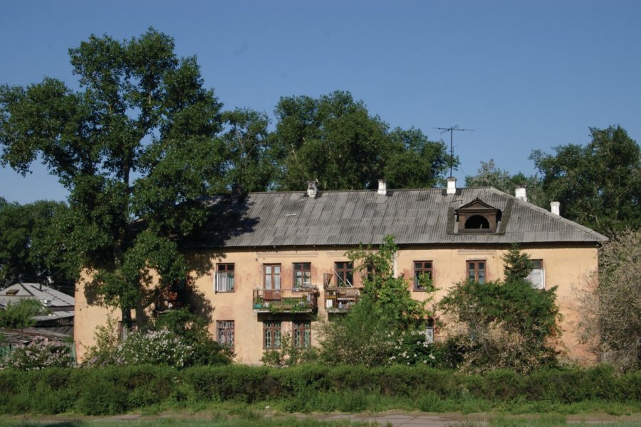Immeuble d'habitation dans le centre-ville Stéphan SZEREMETA