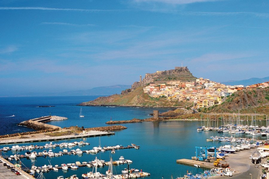 Le port de plaisance de Castelsardo. Author's Image