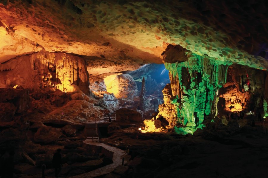 Hang Sung Sôt (grotte des Surprises). Philippe GUERSAN - Author's Image