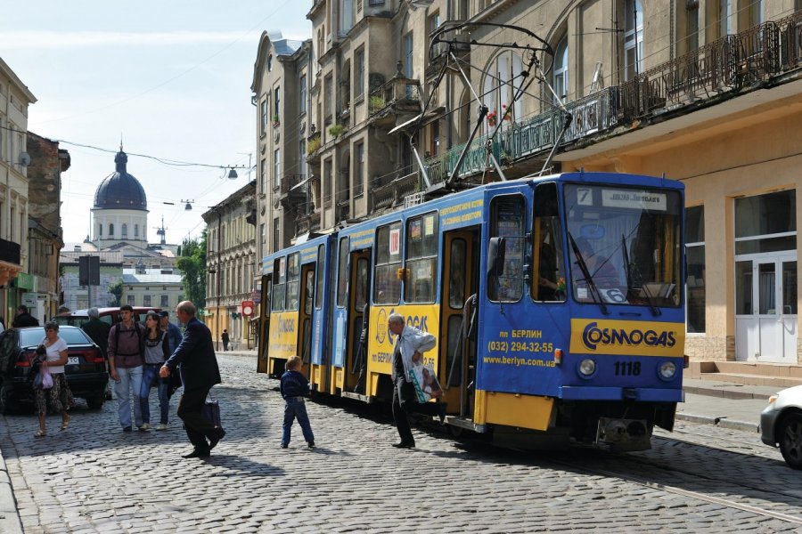 Tramway desservant les rues de Lviv. Patrice ALCARAS