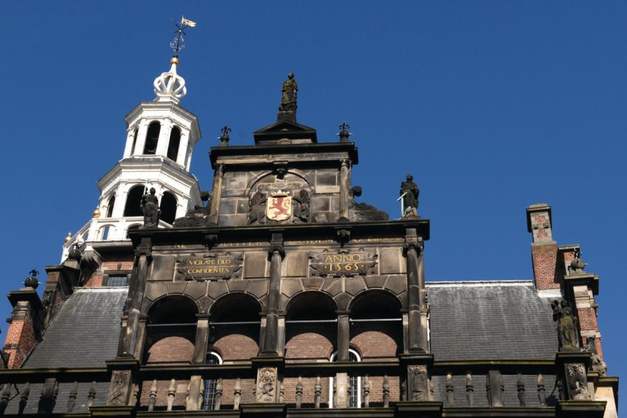 Ancien hôtel de ville de La Haye. NEALITPMCCLIMON - iStockphoto.com