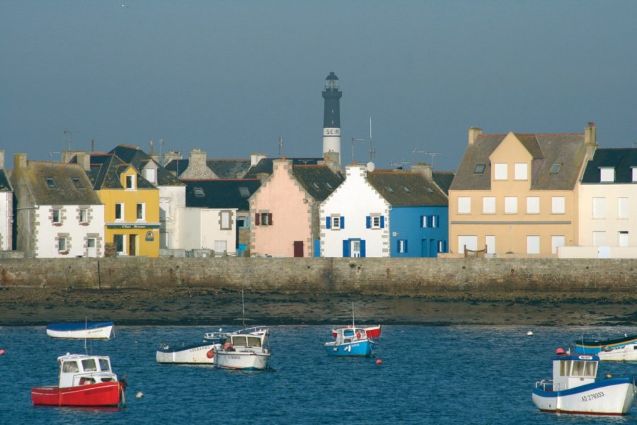 Sur l'île de Sein DELEPINE ANTONY - FOTOLIA