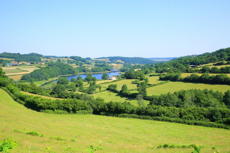 Le lac Crescent, parc naturel régional du Morvan. Traveller70 - Shutterstock.com