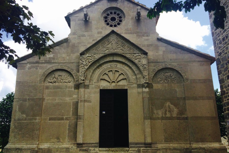 Près de Matrice, l'église Santa Maria della Strada, XIIe siècle. Muriel PARENT