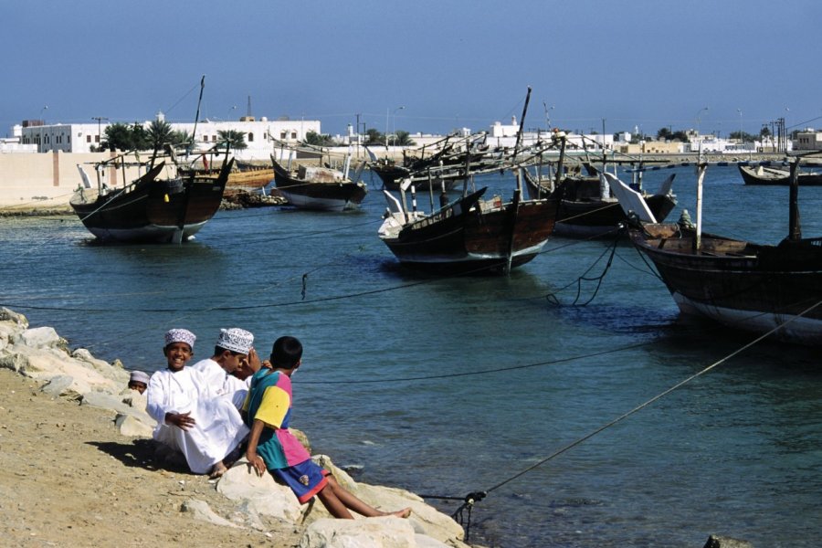 Port d'Al-Ayja dans la banlieue de Sur est un des lieux de construction des boutres. Sylvie LIGON