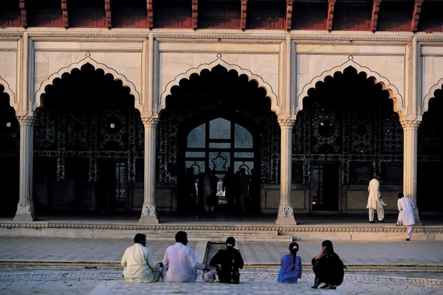 Arcades du palais des Miroirs ou Sheesh Mahal. Hervé Bernard - Iconotec