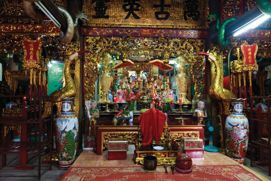 Temple Den Thuong. Philippe GUERSAN - Author's Image
