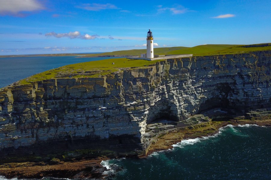 Phare de Westray. ChrisNoe - Shutterstock.com